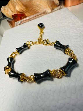Elegant Black Hematite and Gold wire Beaded Bracelet